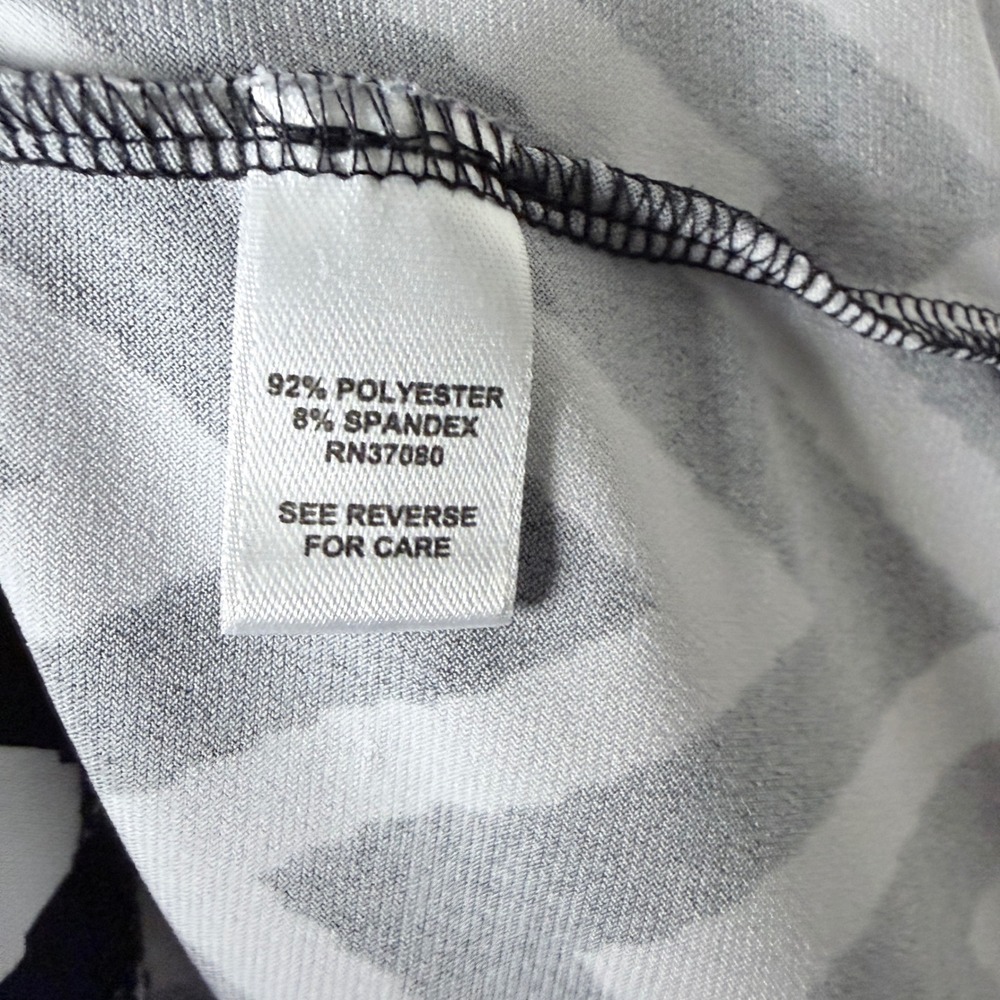 Cato Blouse Women 22/24W Black White Chevron Grommet V-Neck Tunic Long Sleeve - Picture 9 of 12